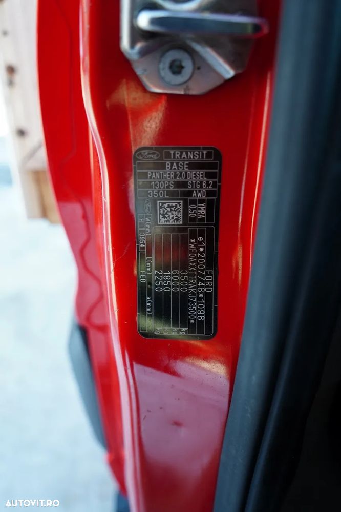 Ford TRANSIT 350 / PLATFORMĂ / MANUALĂ / 3 LOCURI / MASĂ NETĂ 3500 KG / - 33