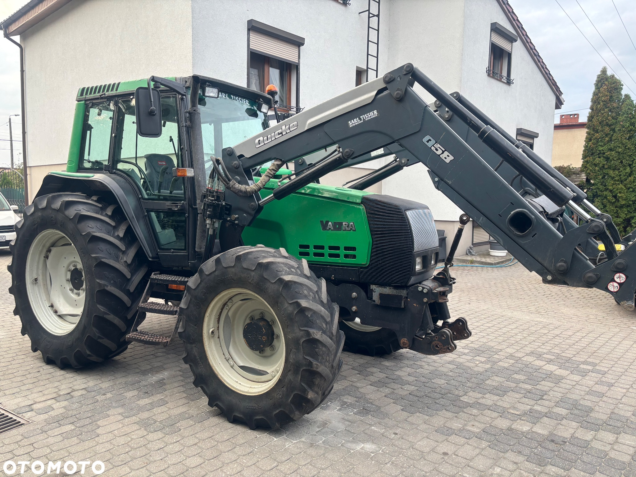 Quicke Q58 Ładowacz czołowy Tur VALTRA Jak nowy Kompletny - 2