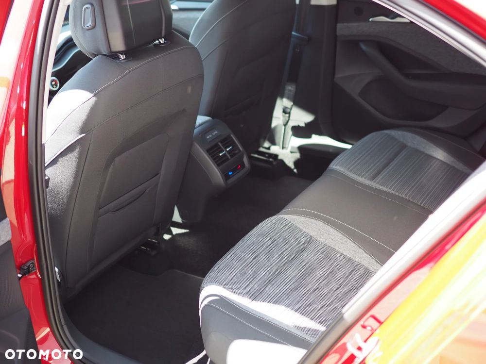 Skoda Superb 1.5 TSI mHEV Selection DSG - 8