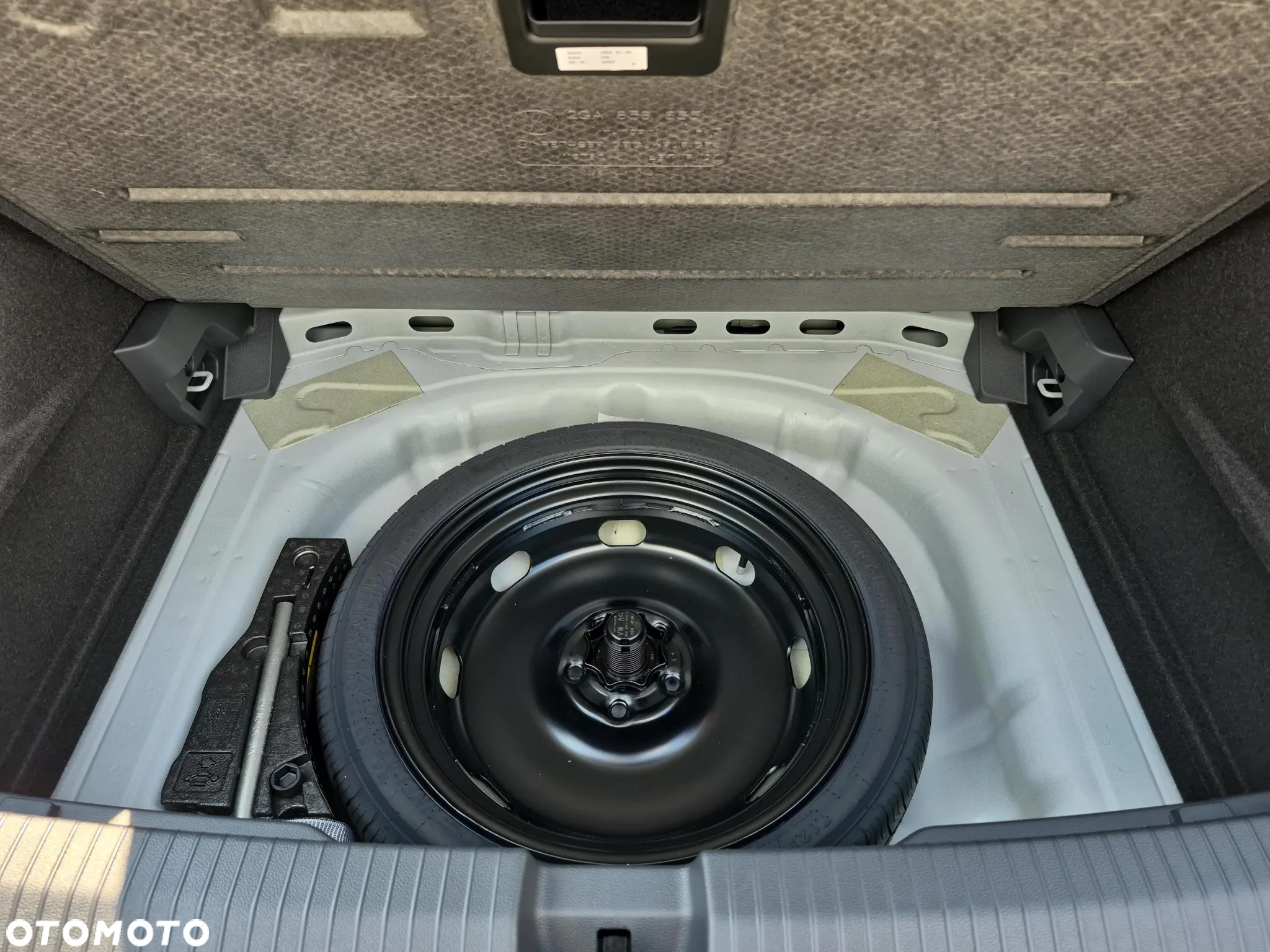 Volkswagen T-Roc 1.5 TSI Life Plus DSG - 22