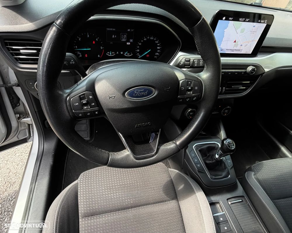 Ford Focus SW 1.5 TDCi EcoBlue Business - 11
