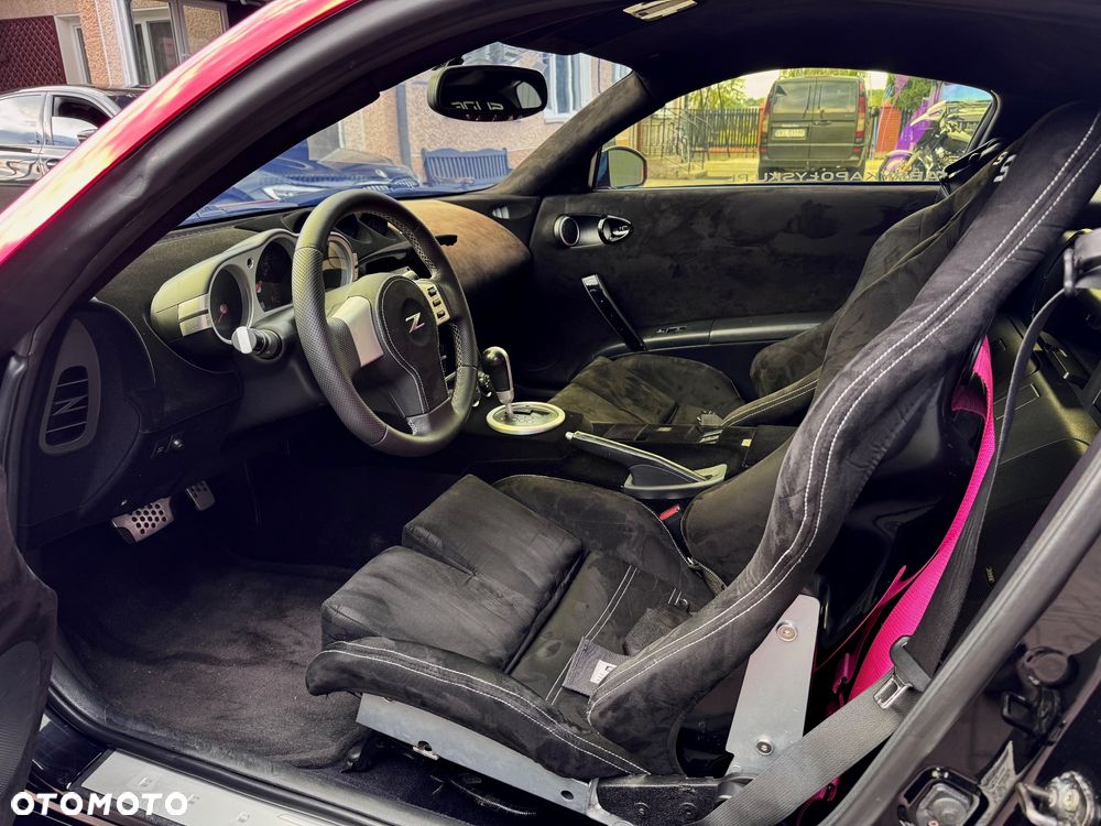 Nissan 350 Z - 22