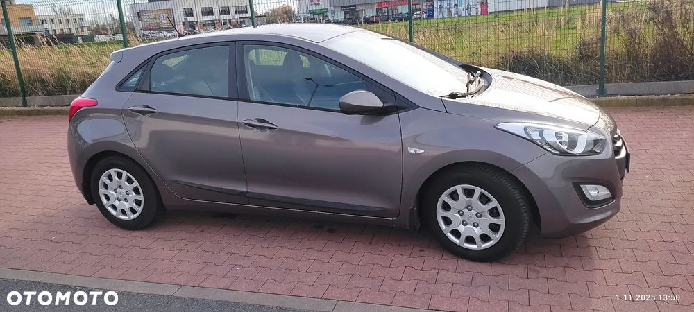 Hyundai i30 1.4 Classic + - 3