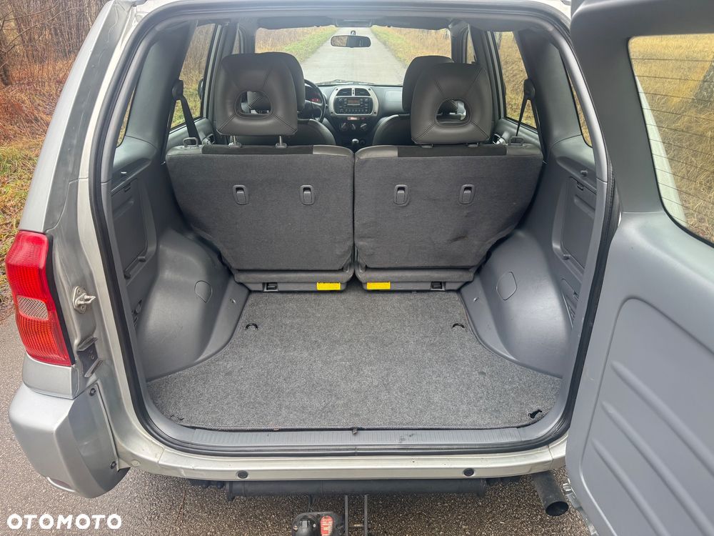 Toyota RAV4 D-4D 4x4 Executive - 16