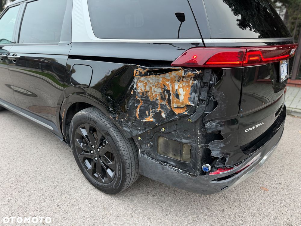 Kia Carnival - 20