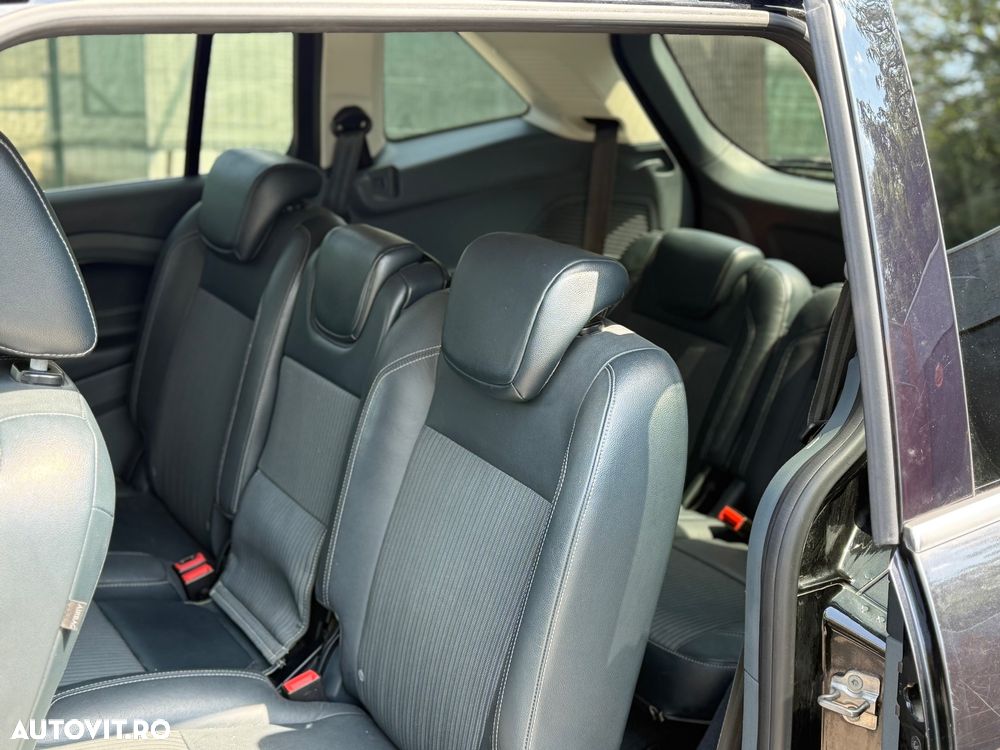 Ford Grand C-Max 2.0 TDCi DPF Powershift Titanium - 3