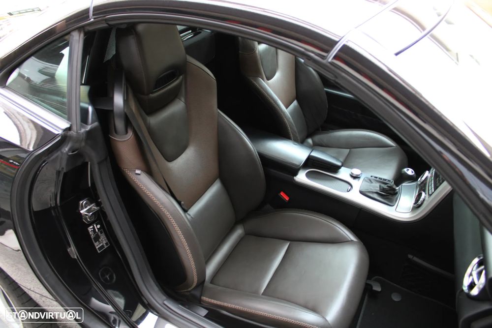 Mercedes-Benz SLK 250 (BlueEFFICIENCY) 7G-TRONIC - 27