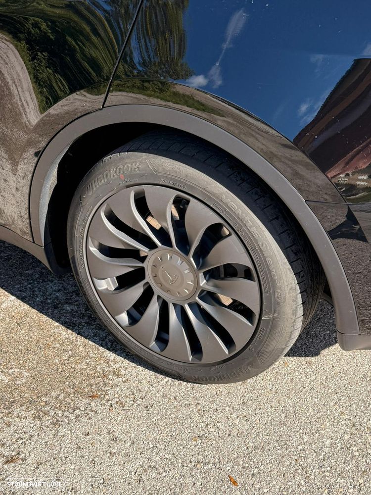 Tesla Model Y Standard - 11