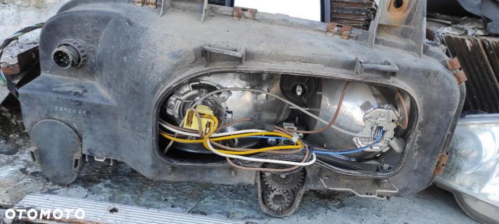 Lampa Przednia Prawa Mercedes Atego I EU !! - 3