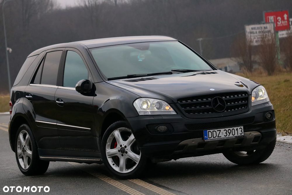 Mercedes-Benz ML - 23