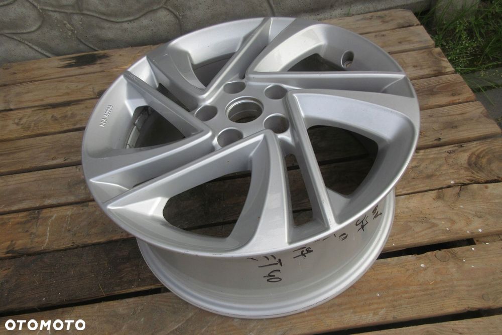 nissan oe alufelga 17 7j 5x114,3 et40 - 2