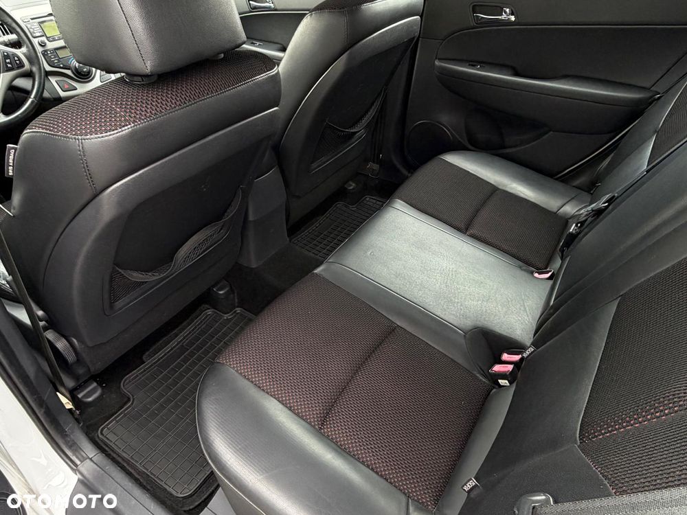 Hyundai i30 i30cw 1.6 CRDi Edition Plus - 11