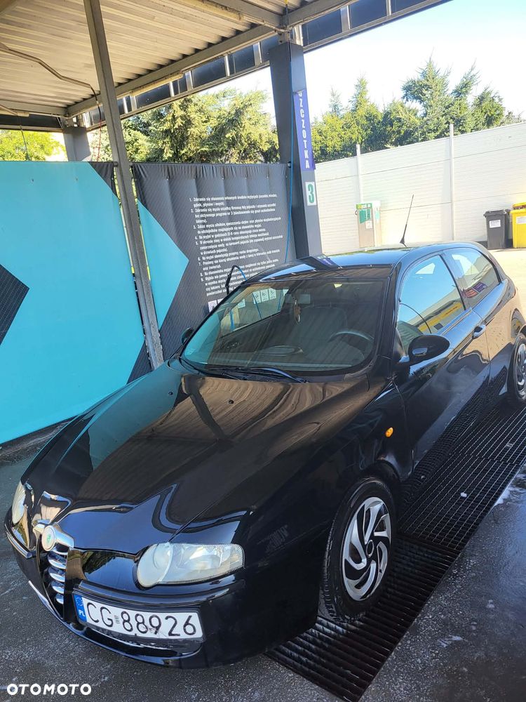 Alfa Romeo 147 1.6 Twin Spark 16V - 1