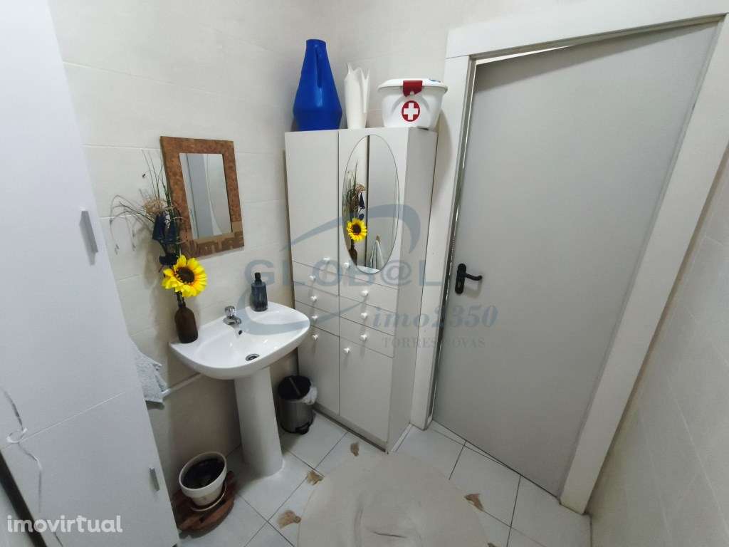 Loja na melhor zona de Torres Novas - Grande imagem: 5/12