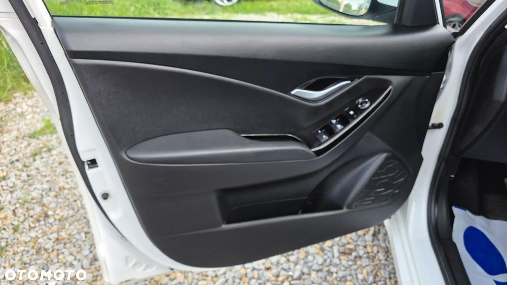 Hyundai ix20 1.4 blue Space - 15