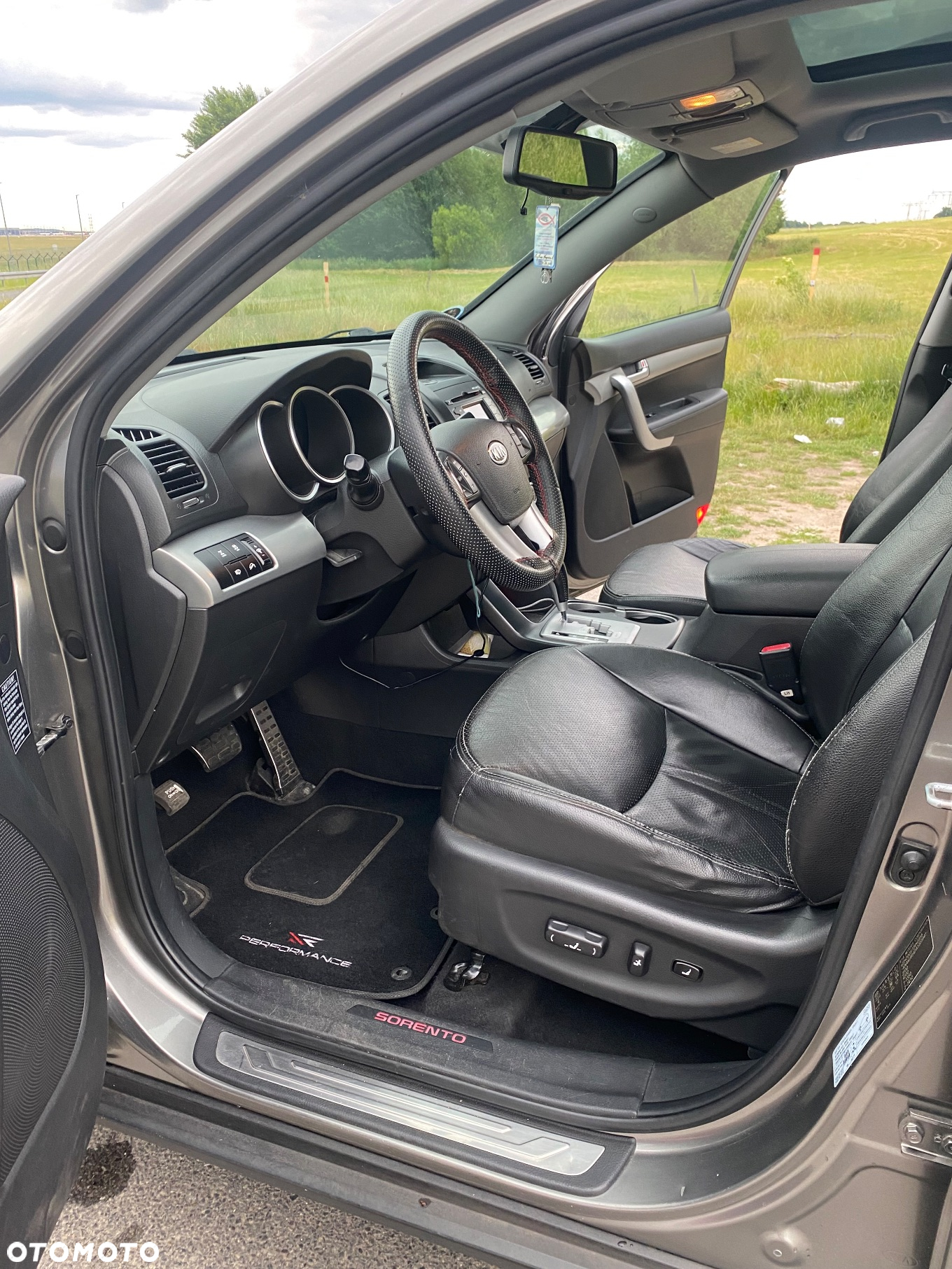 Kia Sorento - 5