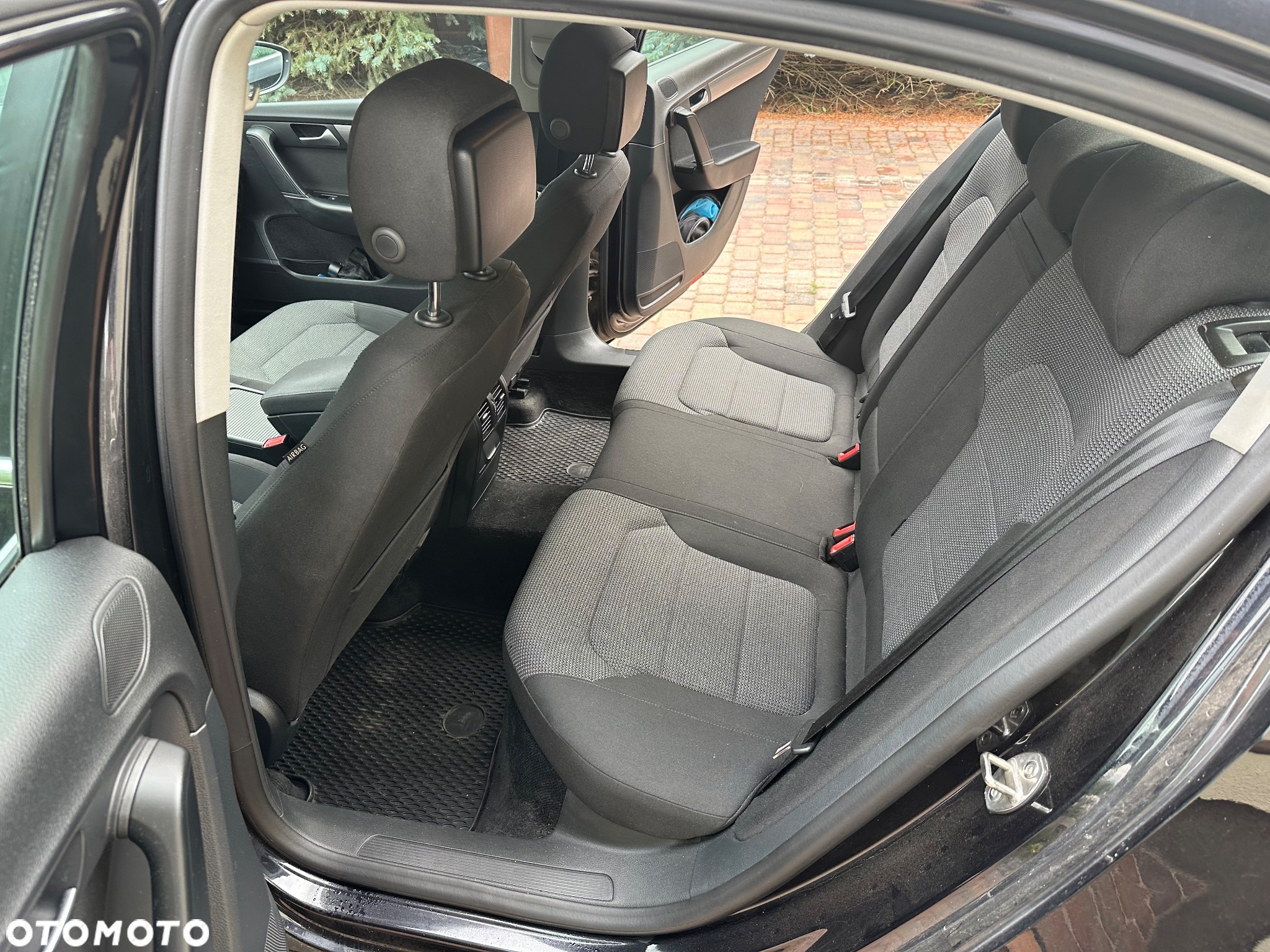 Volkswagen Passat 2.0 TDI Highline DSG - 9