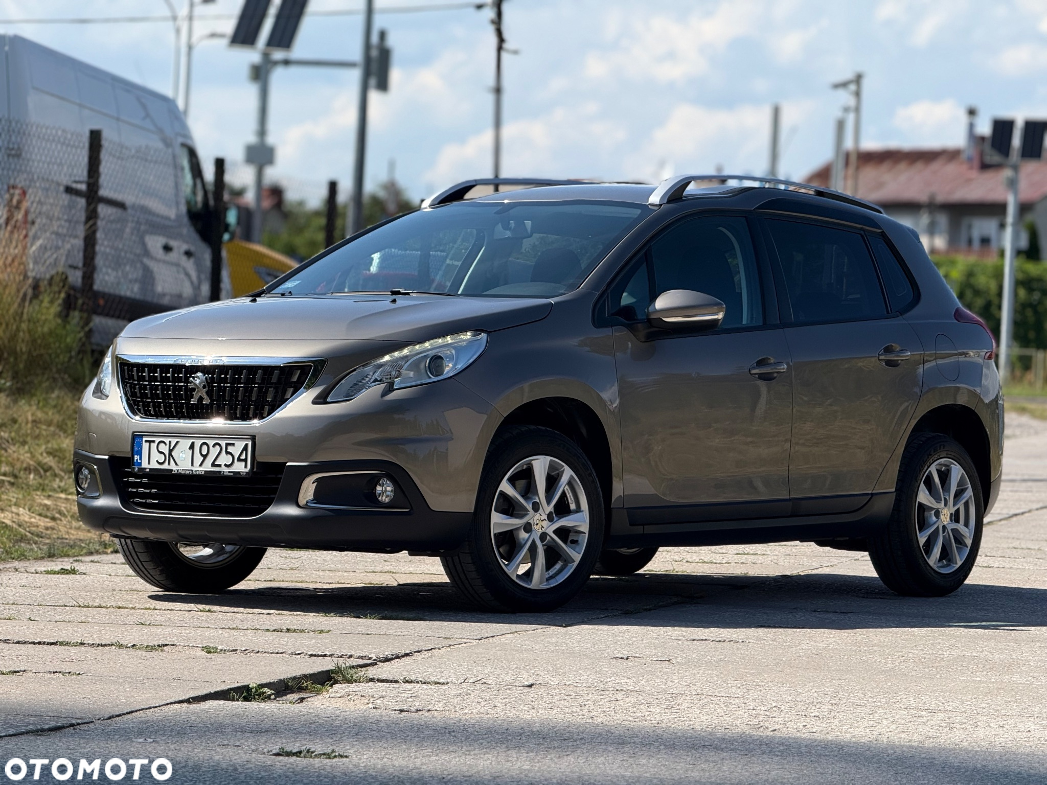 Peugeot 2008 1.2 Pure Tech Active S&S - 9