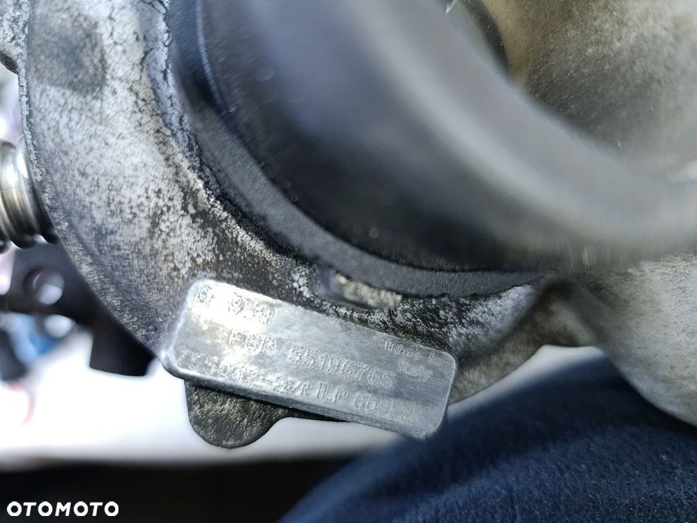 TURBINA Z KOLEKTOREM OPEL ZAFIRA B 55196765 1.9 CDTI - 8