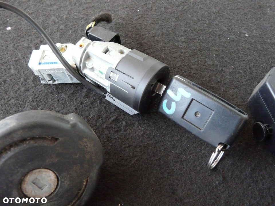 Zestaw startowy komputer 9659099180 stacyjka BSI Citroen C4 1,4 16V - 4
