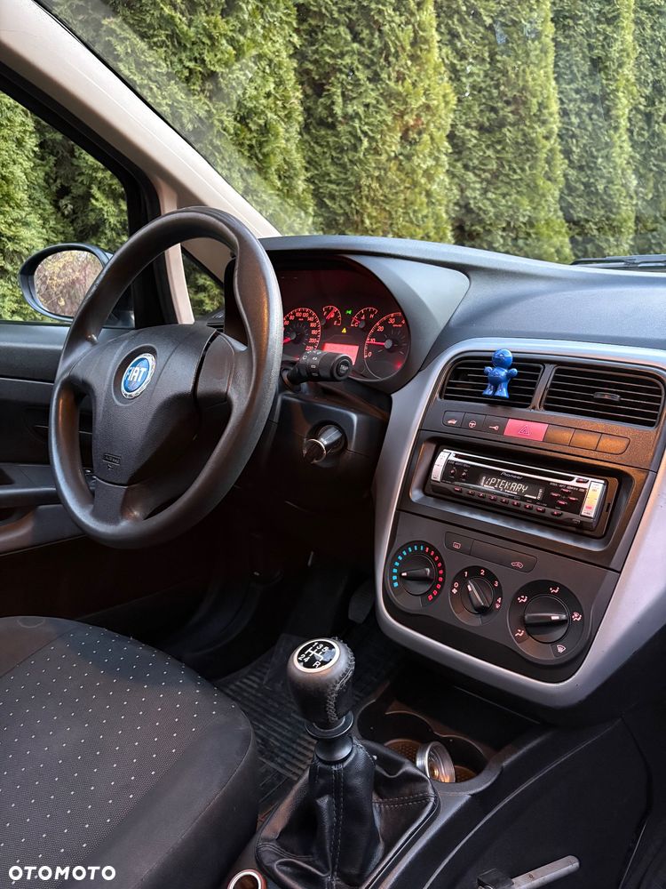 Fiat Grande Punto - 6