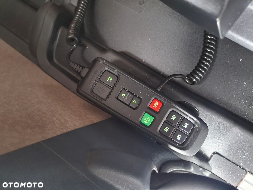 Scania P370 Zamiatarka FAUN Viajet 6 R H Euro 6 EUnited PM10 Tylna Ssawa Tylni Odkurzacz Karcher Listwy Wysokiego Ciśnienia Mycie Jezdni Lanca 2 Zbiorniki Wody Oświetlenie LED Regulowane Zawieszenie - 8
