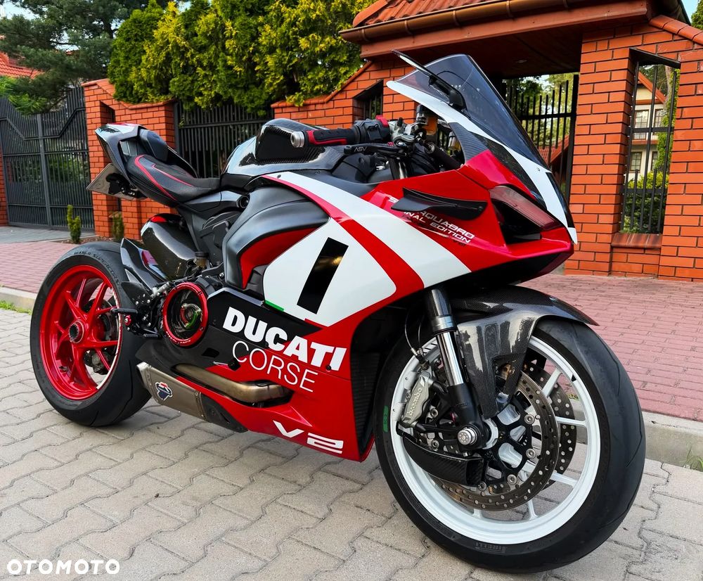 Ducati Panigale V2 - 2