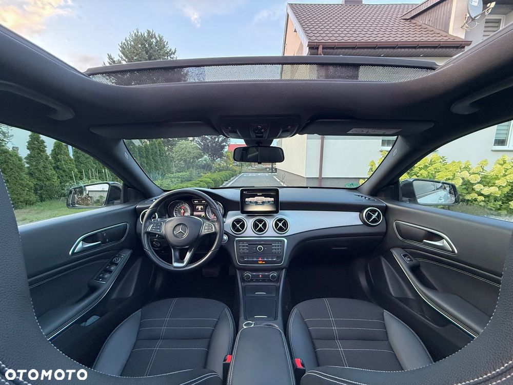 Mercedes-Benz CLA Shooting Brake 200 7G-DCT Urban - 8