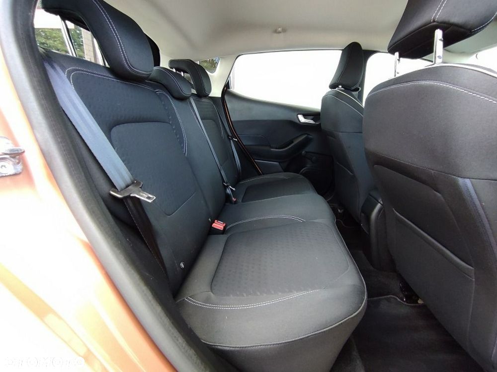 Ford Fiesta - 17