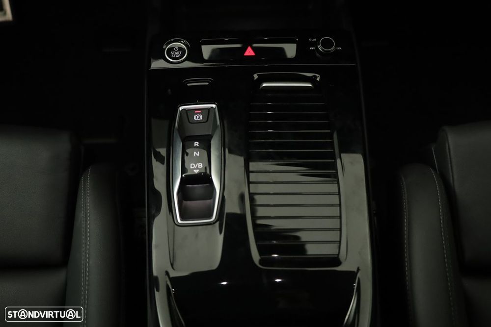 Audi Q6 e-tron 100 kWh Performance SE Business - 13