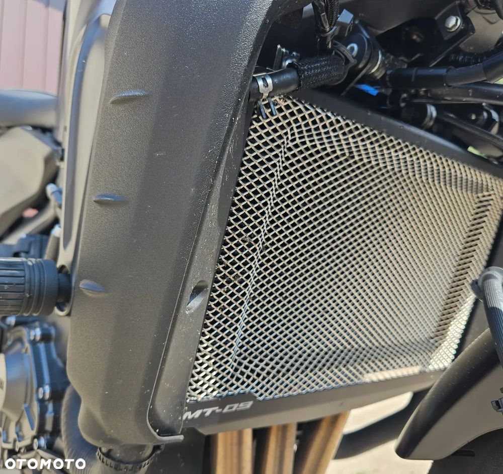 Yamaha MT - 6