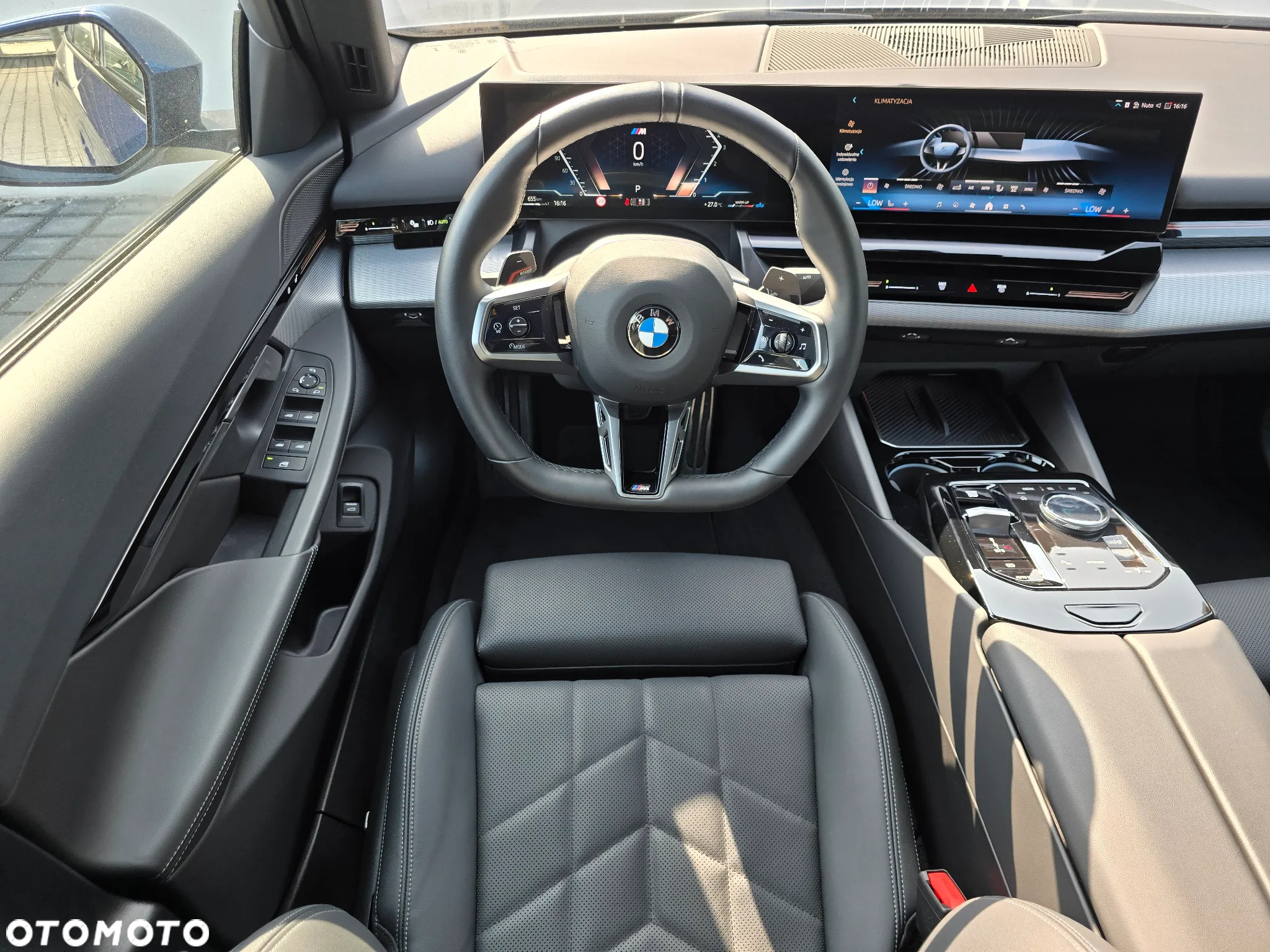 BMW Seria 5 520d xDrive - 10