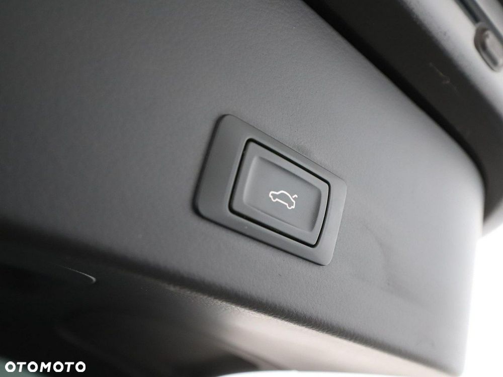 Audi A6 Avant 2.0 TDI ultra S tronic - 35