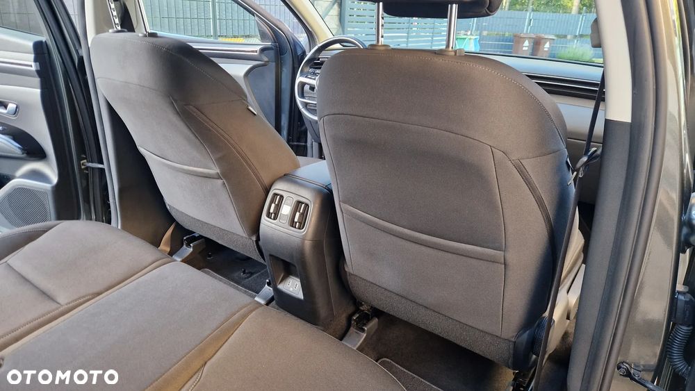 Hyundai Tucson 1.6 T-GDi HEV Executive 2WD - 30
