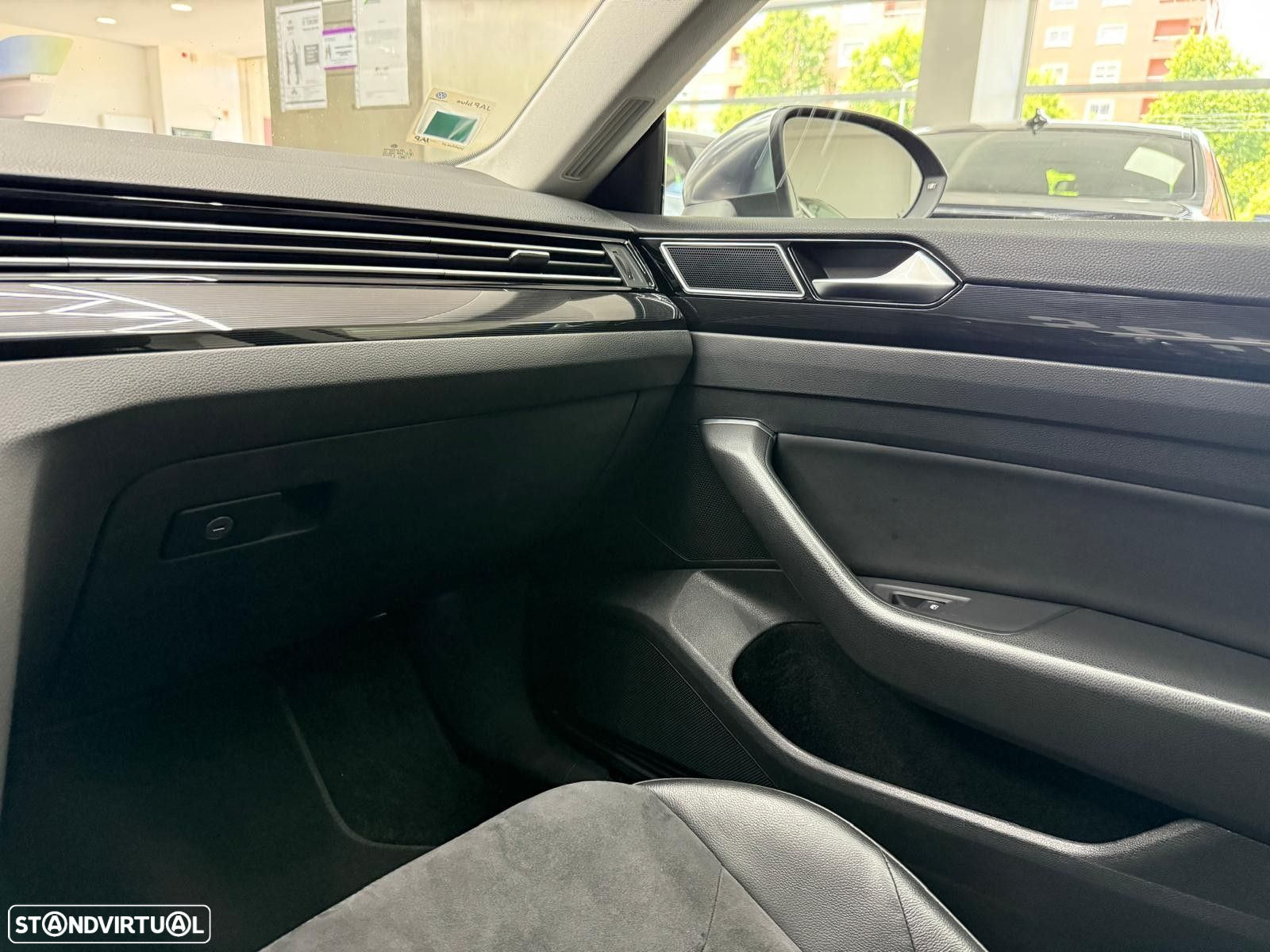 VW Arteon 2.0 TDI Elegance DSG - 27