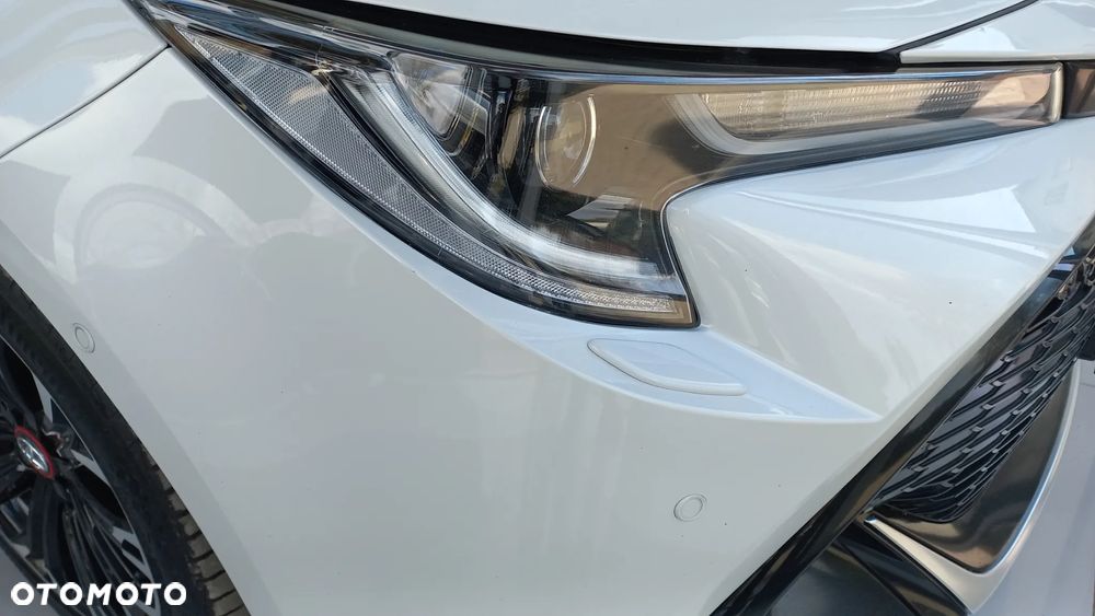 Toyota Corolla 1.8 Hybrid GR Sport - 39