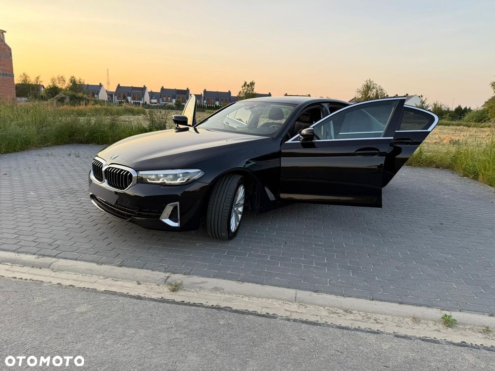 BMW Seria 5 520d xDrive Luxury Line - 12