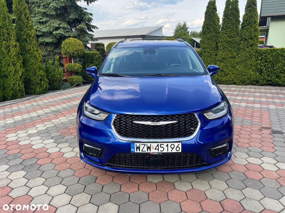 Chrysler Pacifica - 22