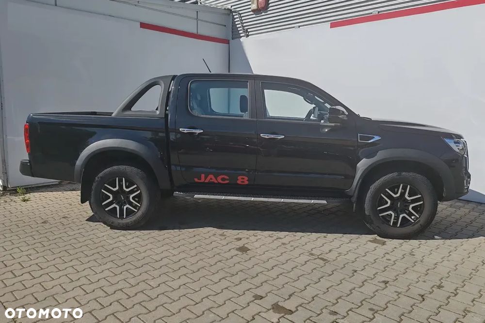 JAC T8 PRO - 8