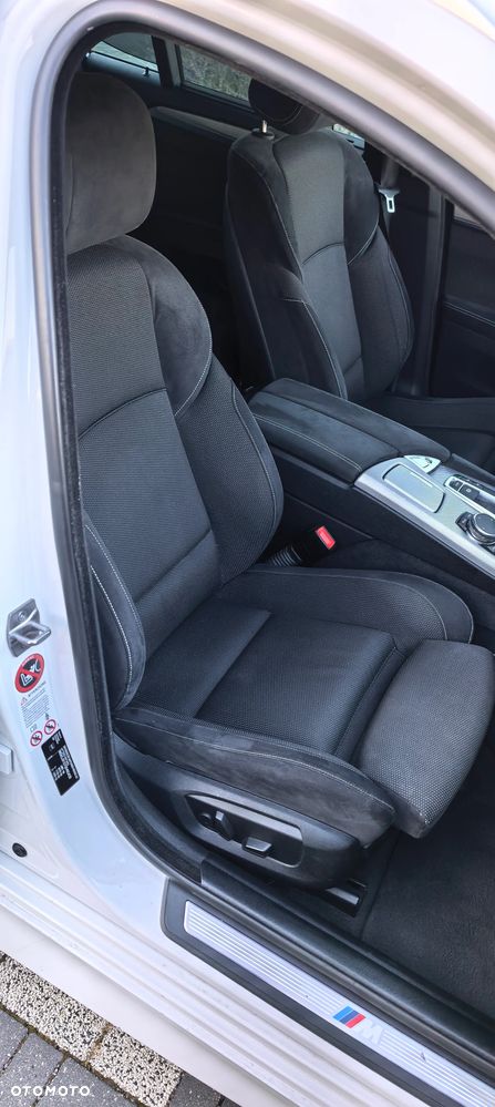 BMW Seria 5 525d xDrive - 19