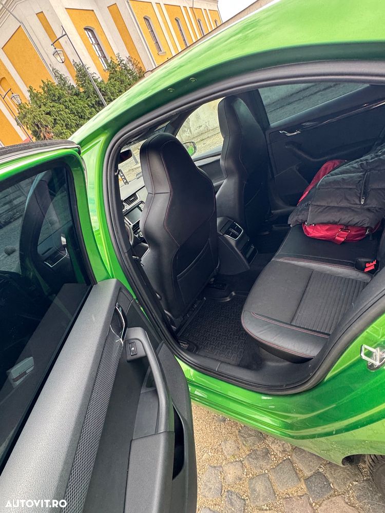 Skoda Octavia 2.0 TSI RS - 21
