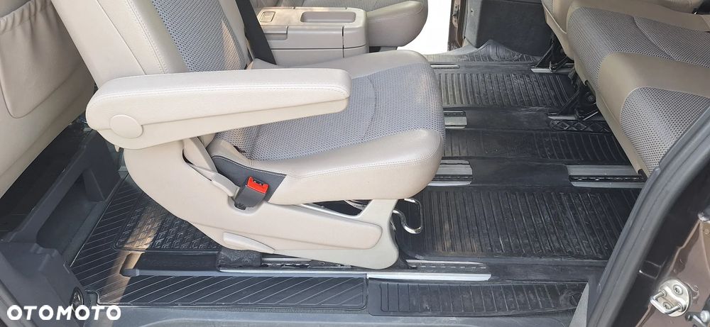 Mercedes-Benz Viano - 23