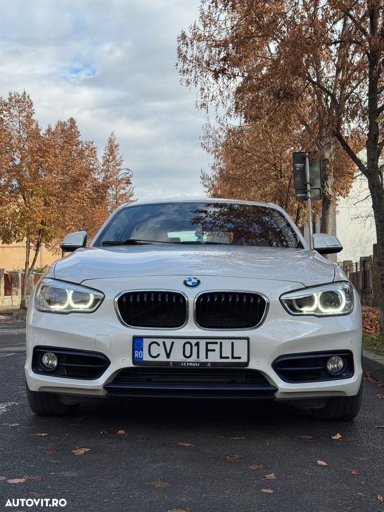 BMW Seria 1 120d Sport Line - 2