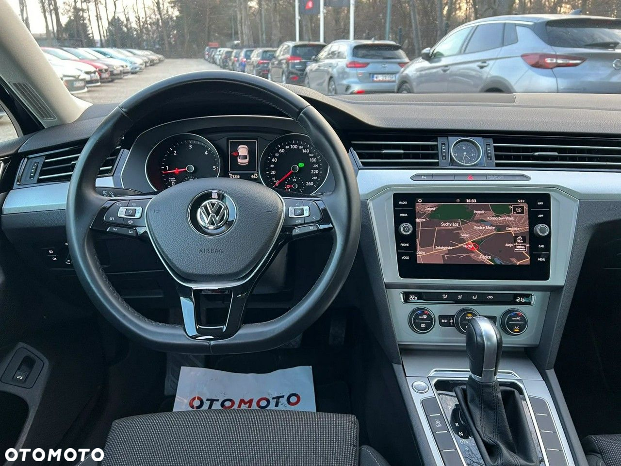 Volkswagen Passat - 14