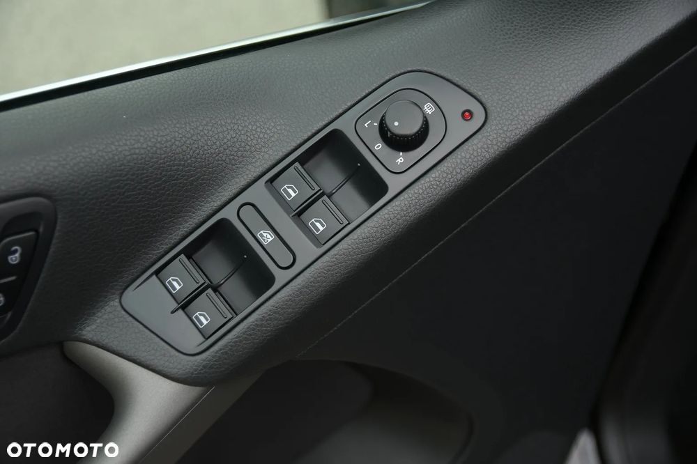 Volkswagen Tiguan - 30