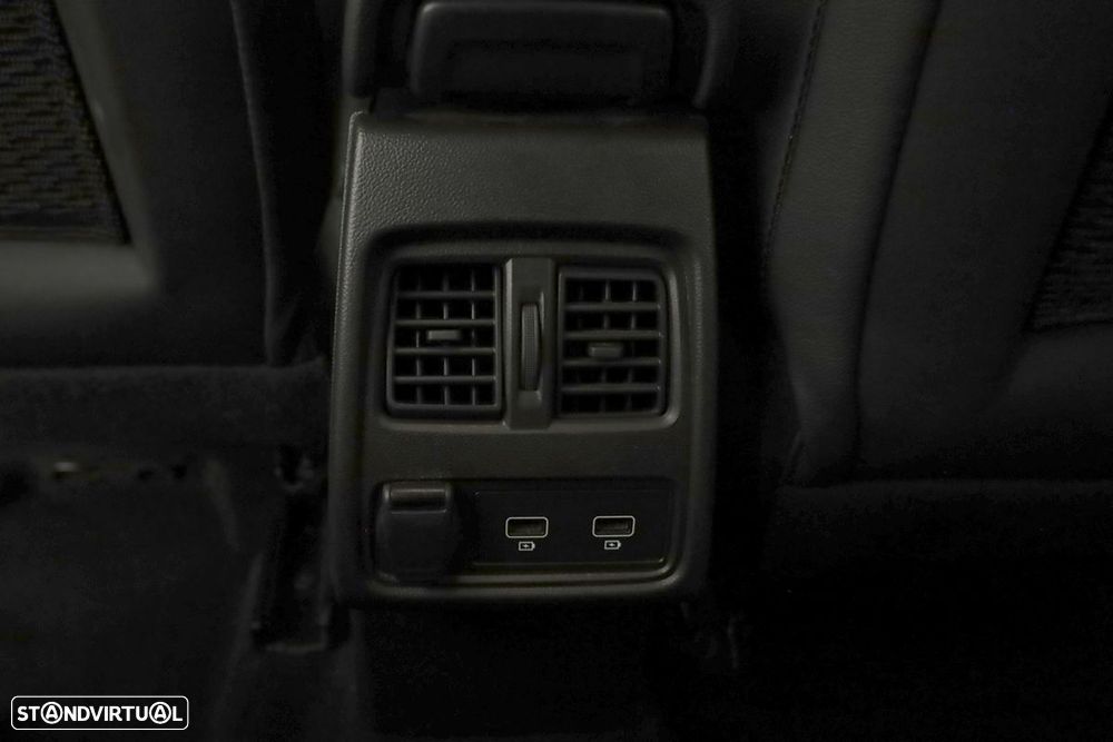 Renault Captur 1.0 TCe Techno Bi-Fuel - 25