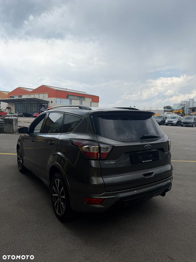 Ford Kuga 2.0 TDCi AWD ST-Line - 18