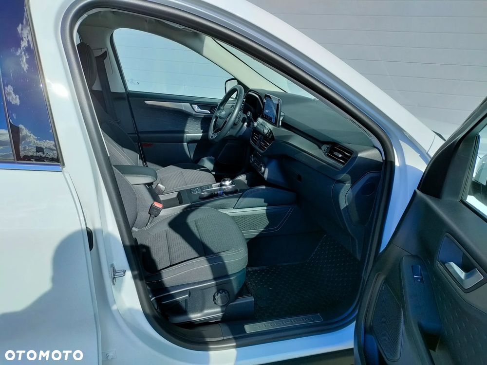 Ford Kuga 2.0 EcoBlue 4x4 TITANIUM - 25