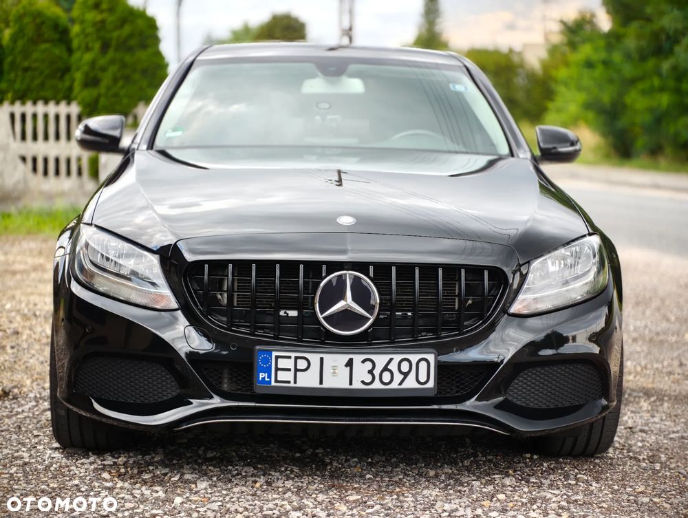 Mercedes-Benz Klasa C 180 7G-TRONIC - 26