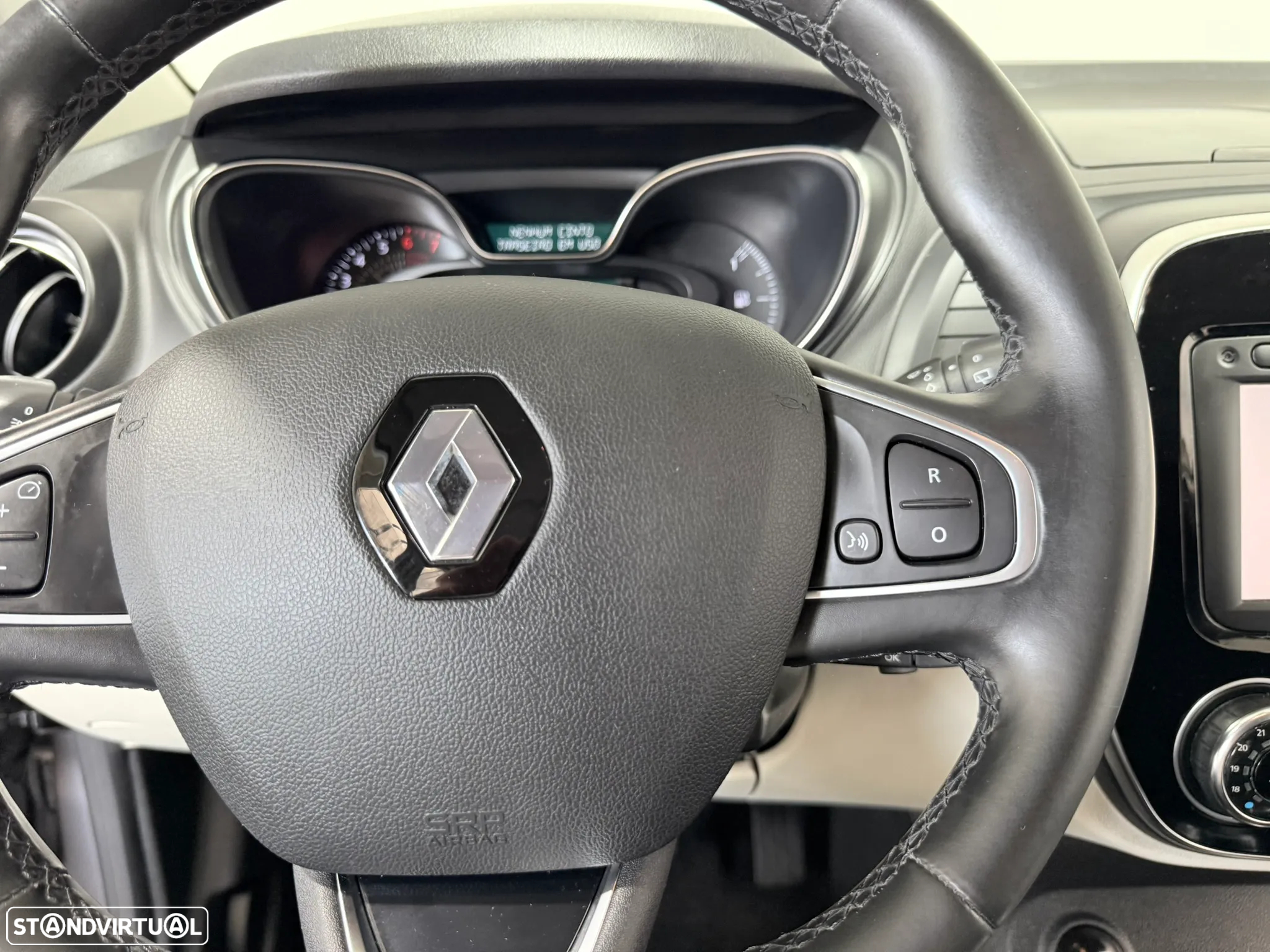 Renault Captur 0.9 TCE Exclusive - 23